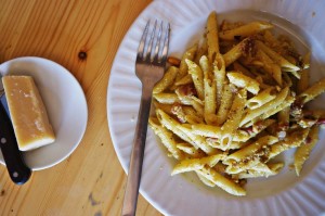 Le penne con pistacchio e pancetta