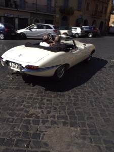 Una delle auto partecipanti al circuito dei Tre Laghi