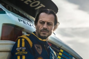 Stefano Accorsi, protagonista di Veloce come il vento