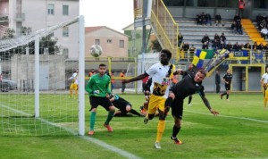 Diop nel vivo dellarea avversaria