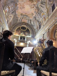 Gli ottoni durante il concerto