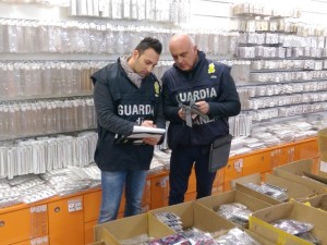 guardoia di finanza sequestro_